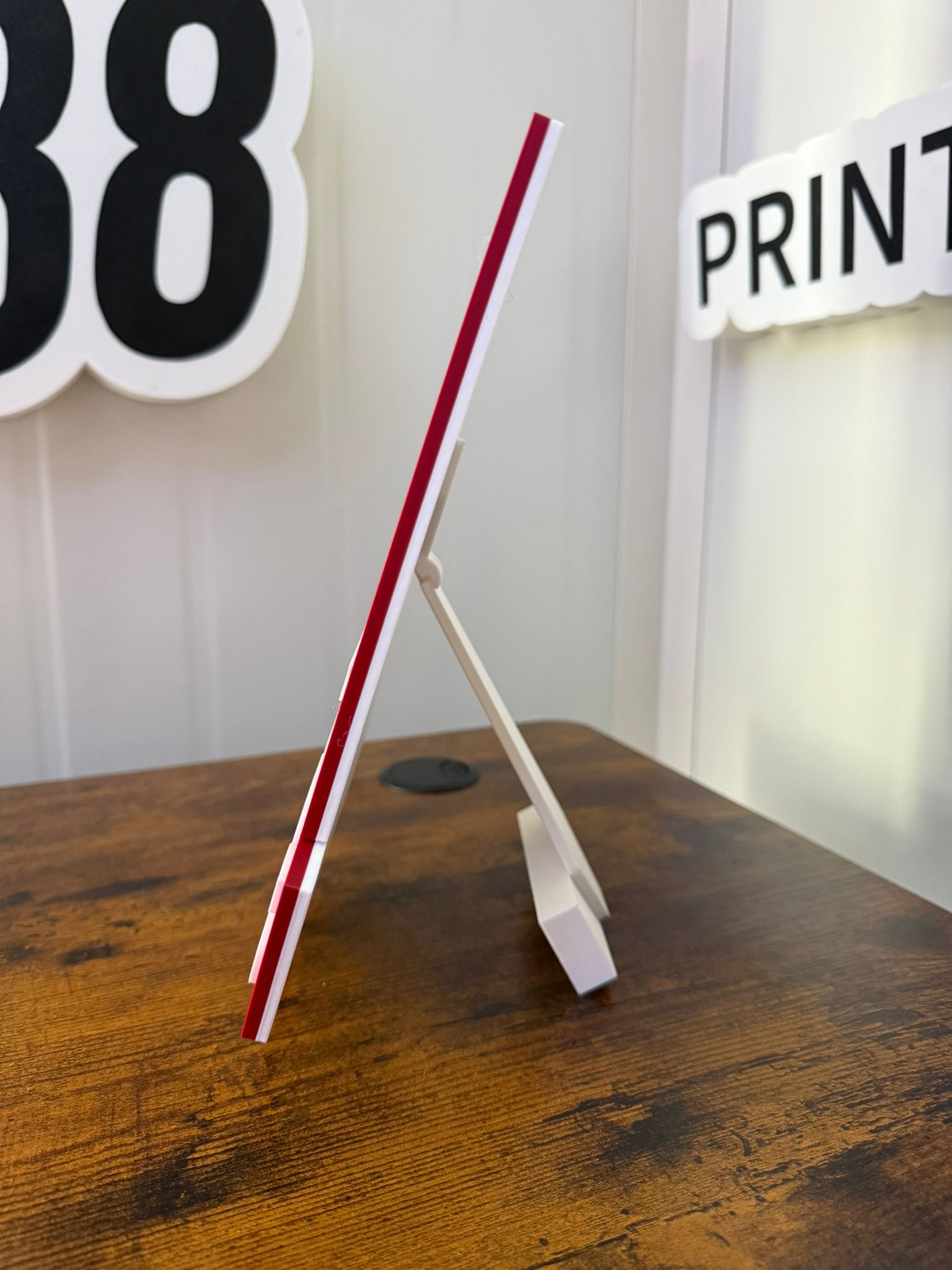 Custom Logo Single Card Display