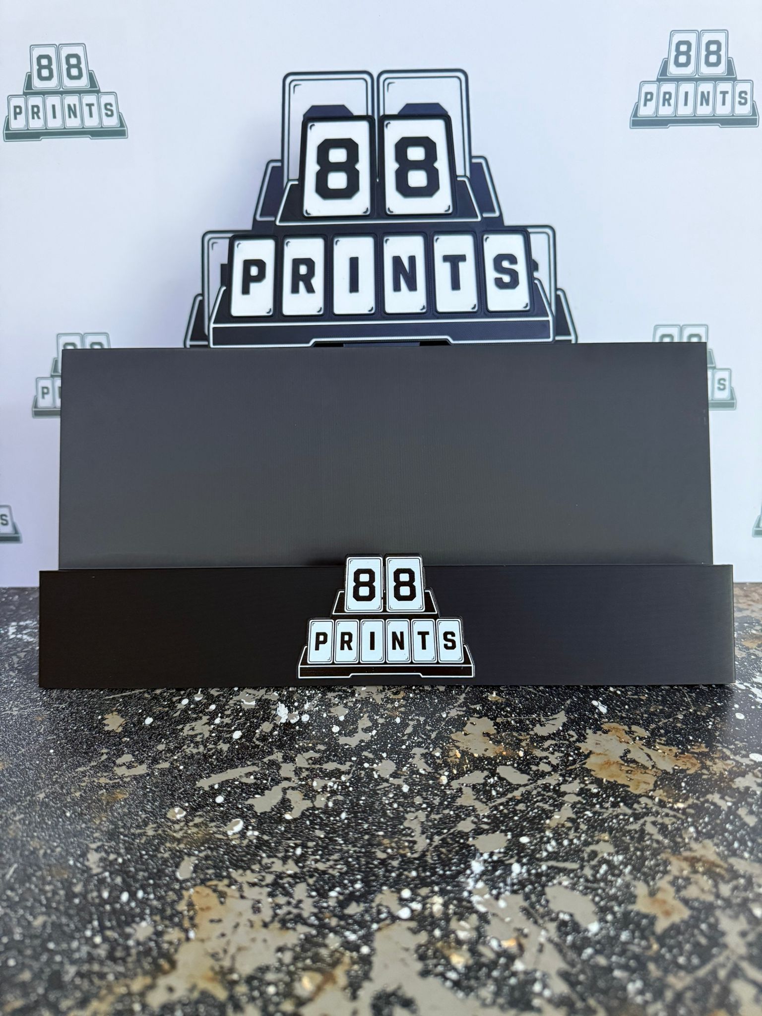 Single Row Flat Back With Custom Lolly Pop Sign
